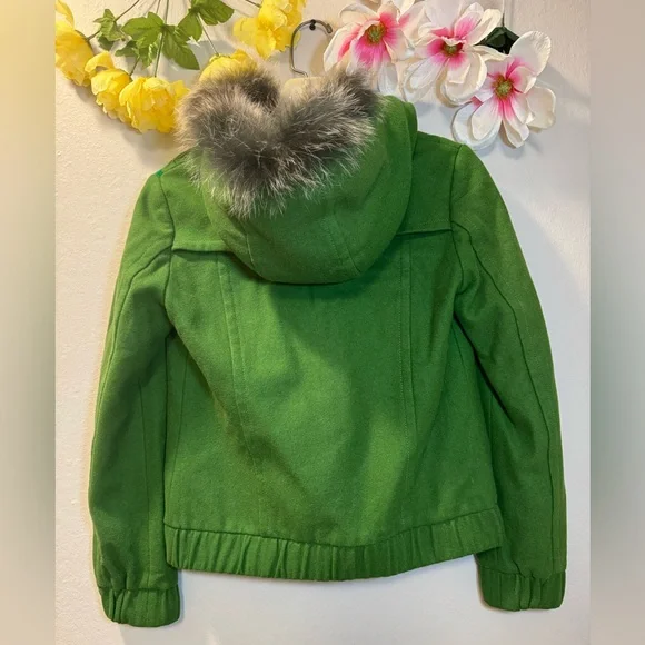 Ochirly Green Jacket Size S – Stylish Lightweight Women’s Jacket EUC - Picture 2 of 16